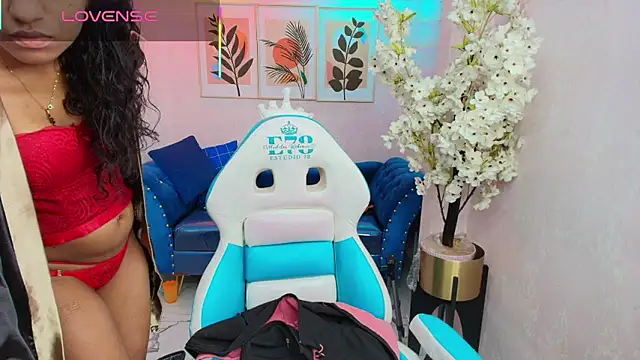 Snapshot of Nina_willyams chatting on 01.18.26 Nina willyams online show from 01.18.26