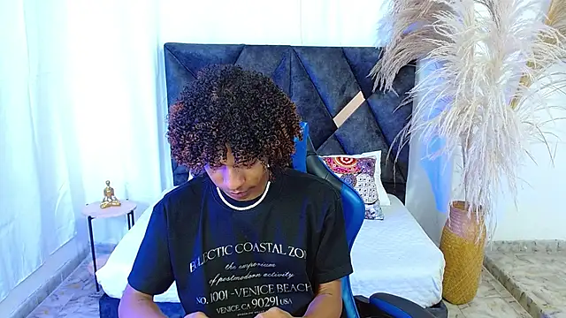 angelll18  online show from 02.04.26