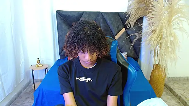 angelll18  online show from 04.14.26