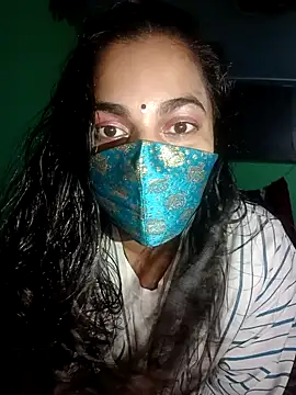 Snapshot of anzel33 chatting on 12.18.25 anzel33 online show from 12.18.25