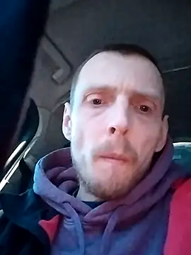 Snapshot of CrookedBunk3527 chatting on 12.22.25 CrookedBunk3527 online show from 12.22.25