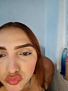 Snapshot of Mia_em chatting on 01.07.26 Mia em online show from 01.07.26