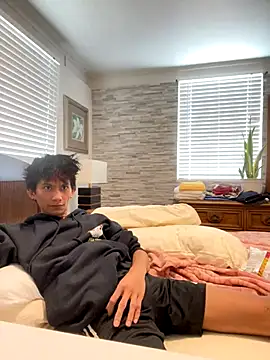 jhaycobXgarcia online show from 12.15.25