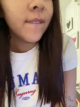 Snapshot of Zarahs_Blare1 chatting on 06.10.26 Zarahs Blare1 online show from 06.10.26