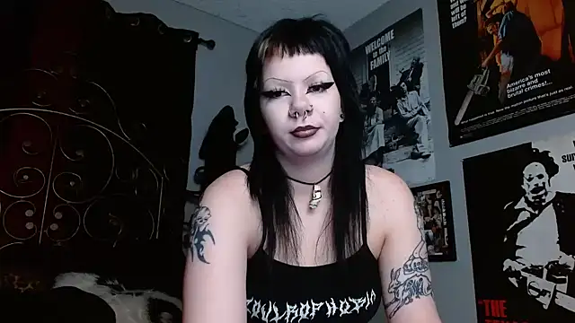 Snapshot of Bettieee_Agura chatting on 04.11.26 Bettieee Agura online show from 04.11.26