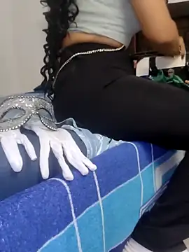 SHARLOT2427 online show from 12.18.25