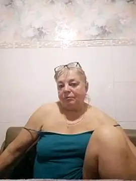 Snapshot of LinaLight88 chatting on 02.26.26 LinaLight88 online show from 02.26.26