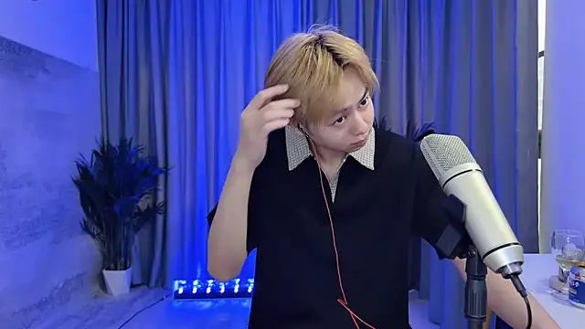 Snapshot of hafabva chatting on 03.17.26 hafabva online show from 03.17.26