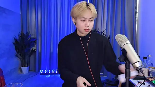 Snapshot of hafabva chatting on 03.27.26 hafabva online show from 03.27.26