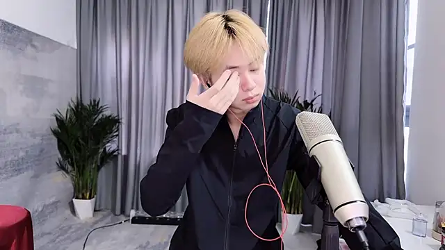 Snapshot of hafabva chatting on 03.29.26 hafabva online show from 03.29.26