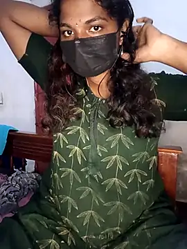Snapshot of tamilsaisree chatting on 02.14.26 tamilsaisree online show from 02.14.26