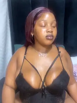 Snapshot of THICKBARBIE32 chatting on 06.02.26 THICKBARBIE32 online show from 06.02.26