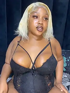 Snapshot of THICKBARBIE32 chatting on 06.28.26 THICKBARBIE32 online show from 06.28.26
