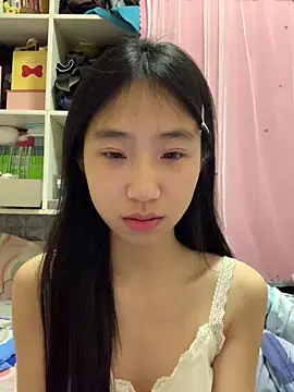 Snapshot of hanhan-oooooo chatting on 12.17.25 hanhan-oooooo online show from 12.17.25