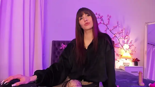 MilanaHotts online show from 03.27.26