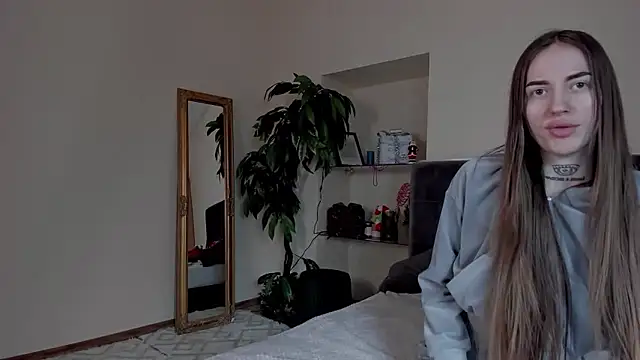 AdrianaCult online show from 01.10.26