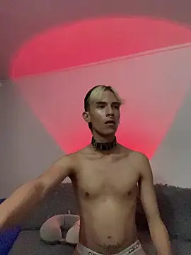 Snapshot of Dracco_Velour_ chatting on 02.18.26 Dracco Velour online show from 02.18.26