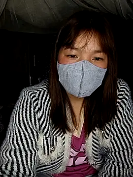 Snapshot of May-Ne chatting on 02.08.26 May-Ne online show from 02.08.26