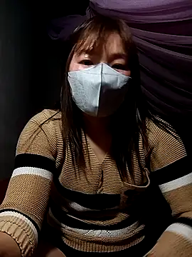 Snapshot of May-Ne chatting on 02.09.26 May-Ne online show from 02.09.26