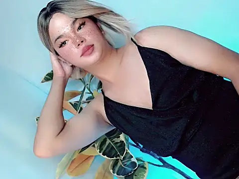 Snapshot of Shaneloveme chatting on 06.04.26 Shaneloveme online show from 06.04.26