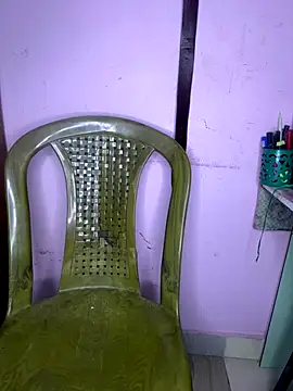 Snapshot of Oh_Priya chatting on 12.20.25 Oh Priya online show from 12.20.25