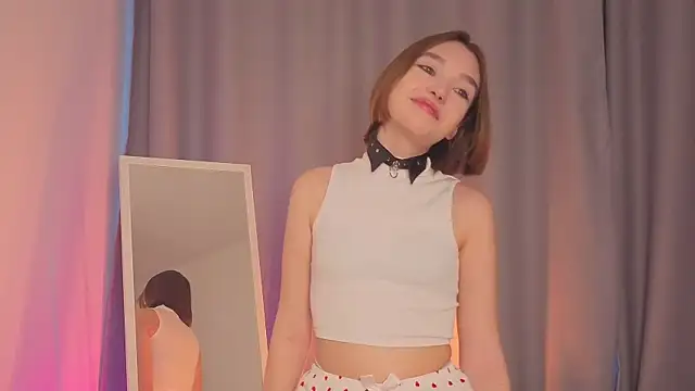 Snapshot of Leyla_crsh chatting on 01.10.26 Leyla crsh online show from 01.10.26