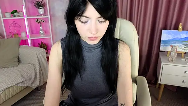 Mila Whelson online show from 03.04.26