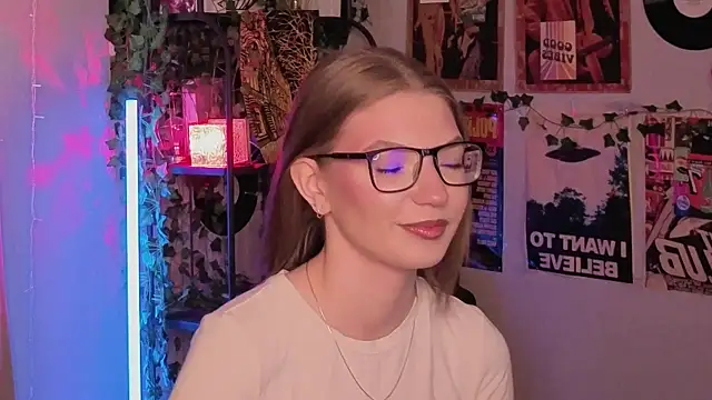 JeaneneWoltz online show from 01.07.26