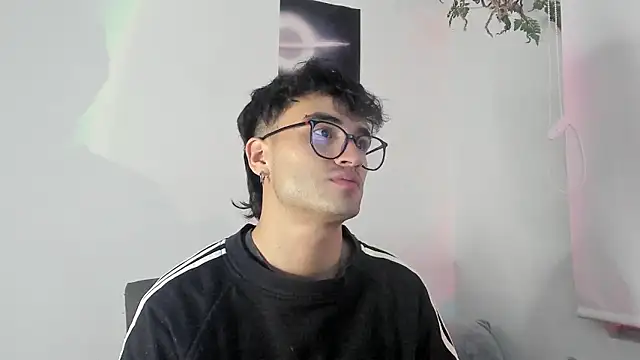 Snapshot of charlie_dicker chatting on 01.08.26 charlie dicker online show from 01.08.26