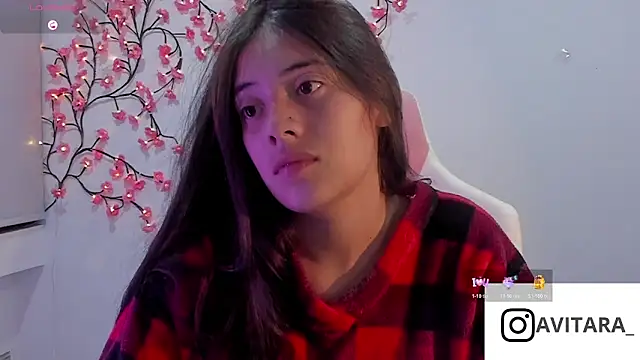 Snapshot of vanesita_ chatting on 05.18.26 vanesita online show from 05.18.26