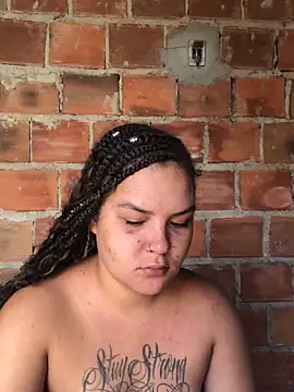 Geelalmeida online show from 04.17.26