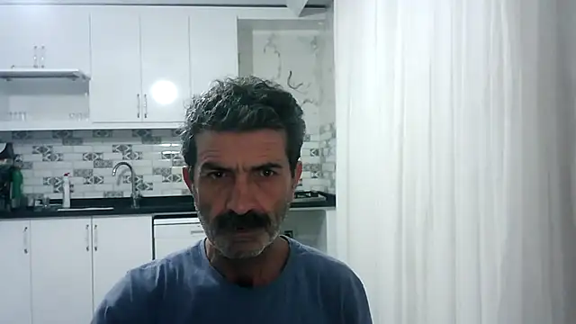 Snapshot of kobra21turki chatting on 04.18.26 kobra21turki online show from 04.18.26