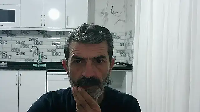 Snapshot of kobra21turki chatting on 04.22.26 kobra21turki online show from 04.22.26