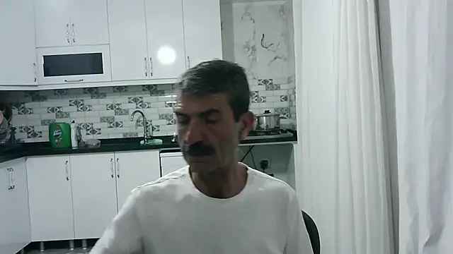 Snapshot of kobra21turki chatting on 04.26.26 kobra21turki online show from 04.26.26