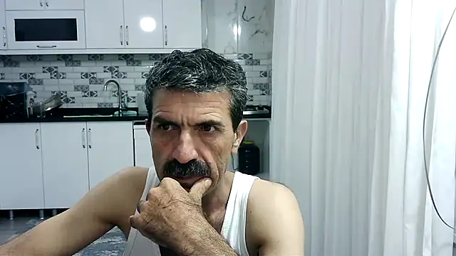 Snapshot of kobra21turki chatting on 05.18.26 kobra21turki online show from 05.18.26