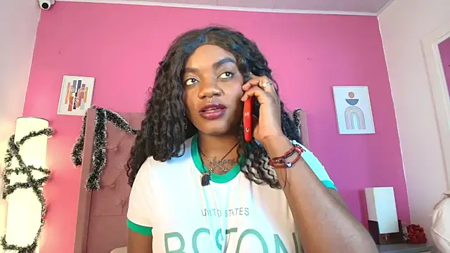 Snapshot of Ebonyfoxy_ chatting on 12.19.25 Ebonyfoxy online show from 12.19.25