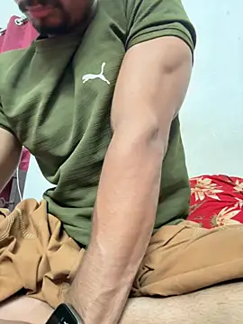 Snapshot of hot_gym_b0y chatting on 07.20.26 hot gym b0y online show from 07.20.26