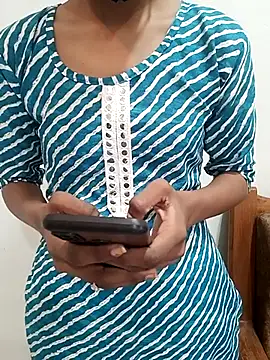 Snapshot of Riya_baby_38 chatting on 12.18.25 Riya baby 38 online show from 12.18.25