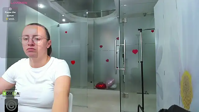 Snapshot of missdominna chatting on 07.03.26 missdominna online show from 07.03.26