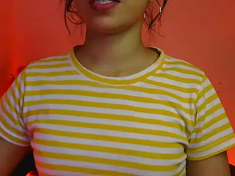 Snapshot of miss_ragni chatting on 05.14.26 miss ragni online show from 05.14.26