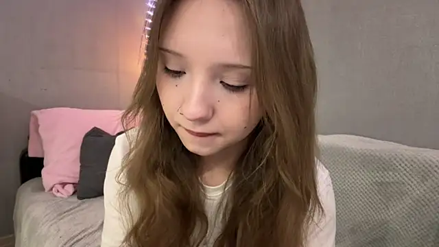 Snapshot of Princessofcashe chatting on 04.25.26 Princessofcashe online show from 04.25.26