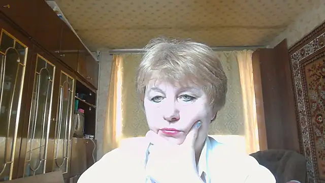 Snapshot of Casey_peach chatting on 03.17.26 Casey peach online show from 03.17.26
