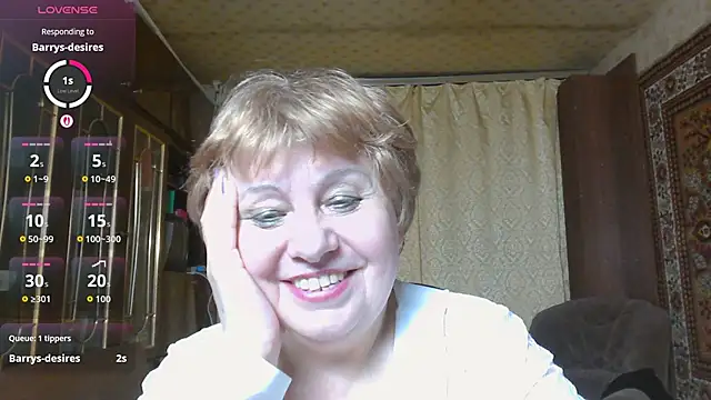 Snapshot of Casey_peach chatting on 03.19.26 Casey peach online show from 03.19.26