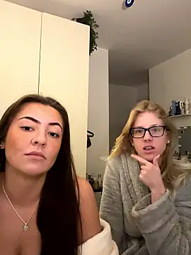 Snapshot of georgiag chatting on 01.14.26 georgiag online show from 01.14.26