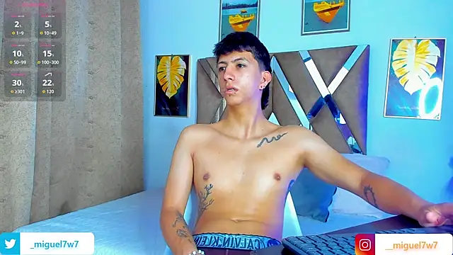 DaniiFoxx online show from 12.17.25