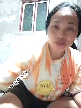 Snapshot of Maikha08 chatting on 05.25.26 Maikha08 online show from 05.25.26