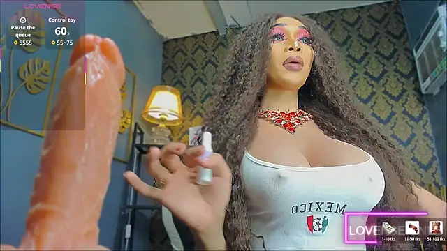 Snapshot of CelinaWintour chatting on 01.08.26 CelinaWintour online show from 01.08.26