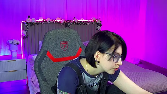 ElenaSomerhalder online show from 01.07.26