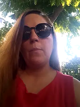 Snapshot of SofiEsteves chatting on 04.12.26 SofiEsteves online show from 04.12.26