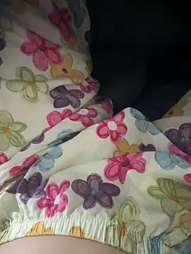 Snapshot of bi_biii chatting on 03.25.26 bi biii online show from 03.25.26